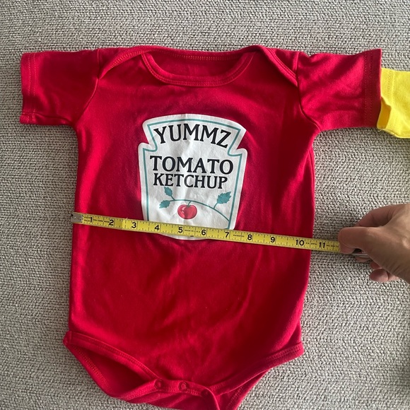 Twin babies halloween outfit ketchup and mustard - Picture 3 of 3